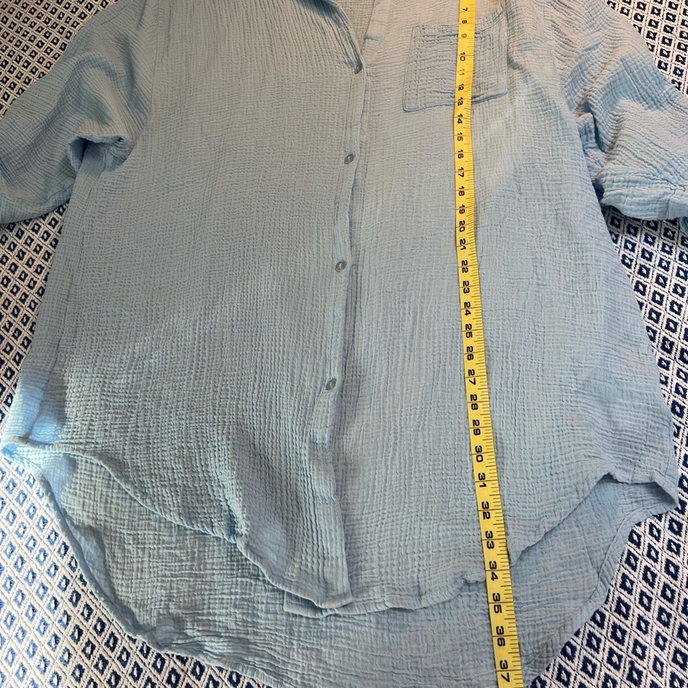 Light Blue Crinkle Button-Front Women's Swim Coverup - Picture 6 of 8